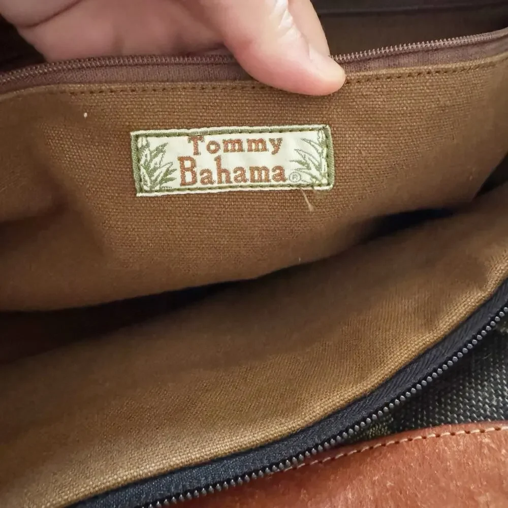 TOMMY BAHAMA‎ CUTE 